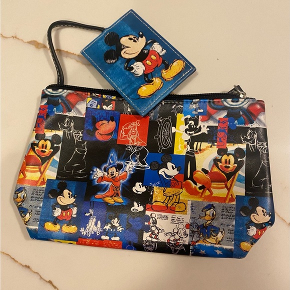 Disney Handbags - DISNEY Zipper bag with Mirror